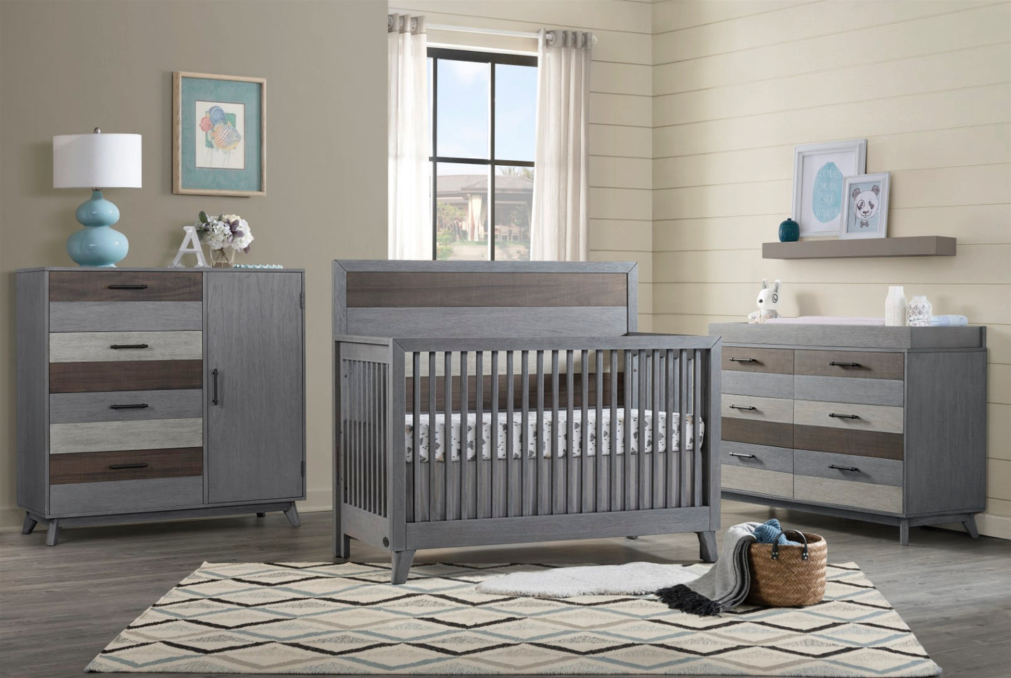 Cascade 4 in 1 Convertible Crib